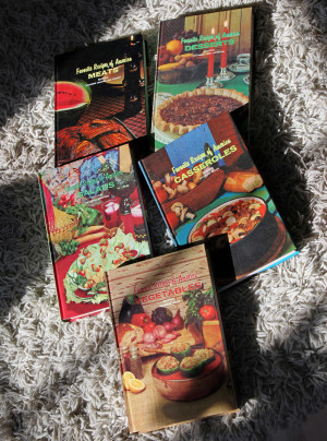 Винтажная поваренная книга "Любимые Рецепты Америки" в пяти томах вып. 1966