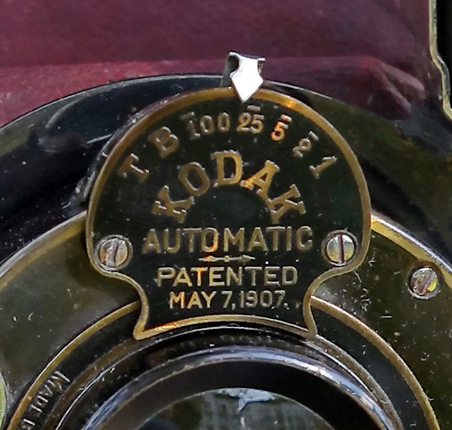 Антикварная фотокамера EASTMAN KODAK начала 20 века: выбирайте в магазине MIXX.RU