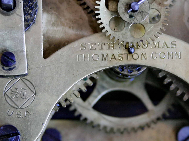 Настенные железнодорожные октагональные часы Seth Thomas из США